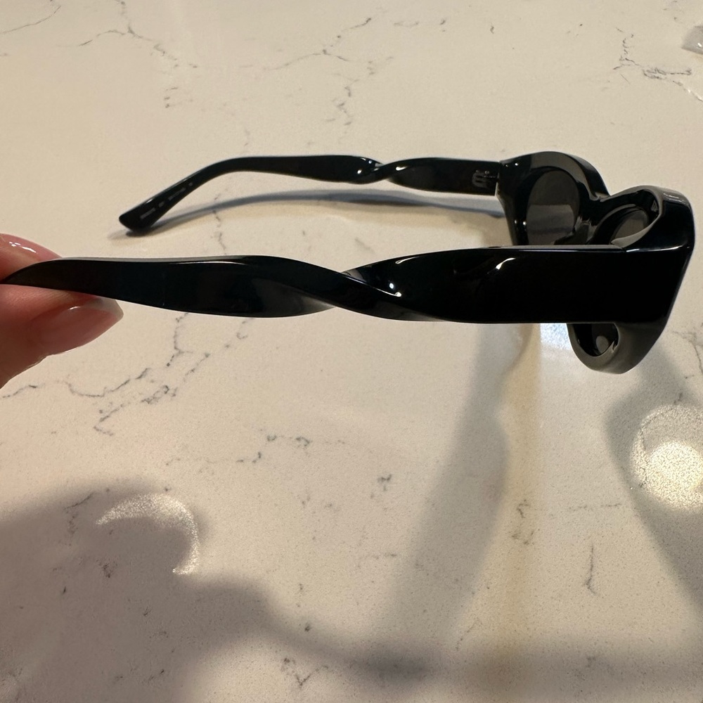 Balenciaga Cat eye Sunglasses 54mm - Picture 9 of 9